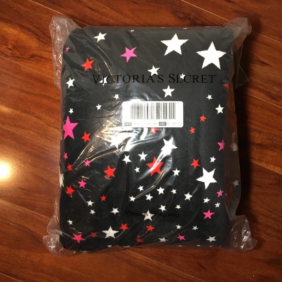 VICTORIA’S SECRET STAR SHERPA BLANKET - Picture 4 of 6